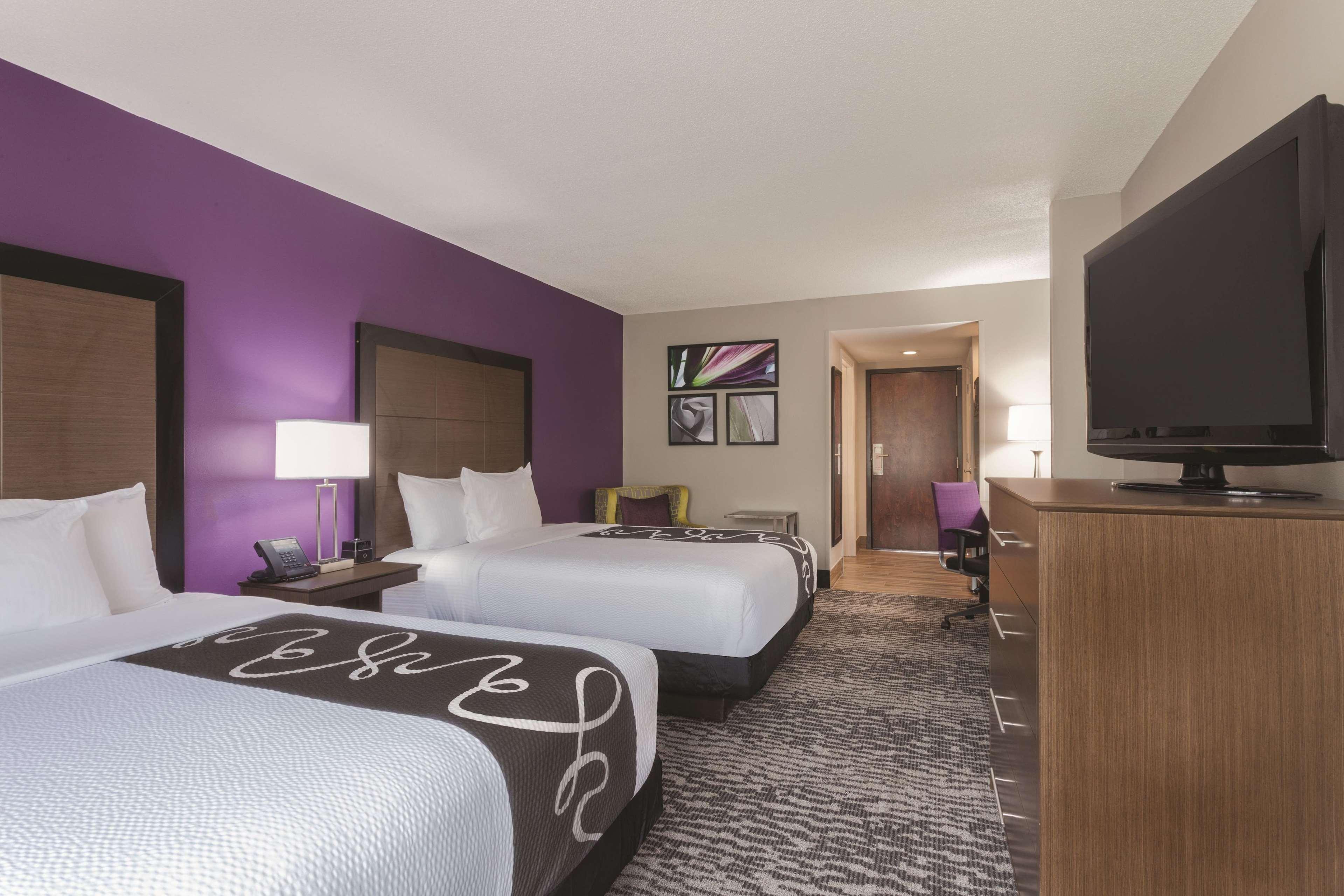 La Quinta By Wyndham Columbus North Hotell Exteriör bild