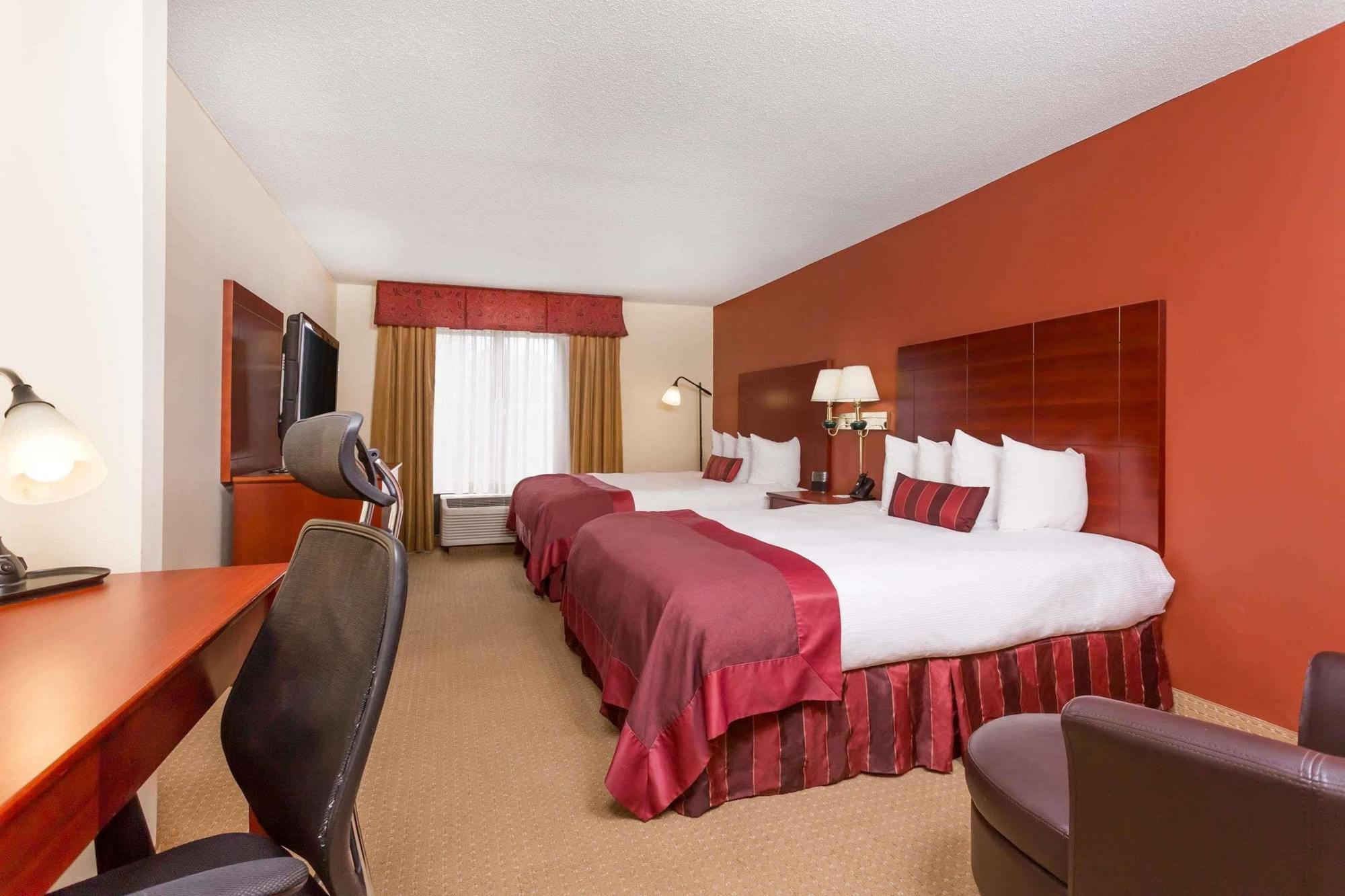La Quinta By Wyndham Columbus North Hotell Exteriör bild