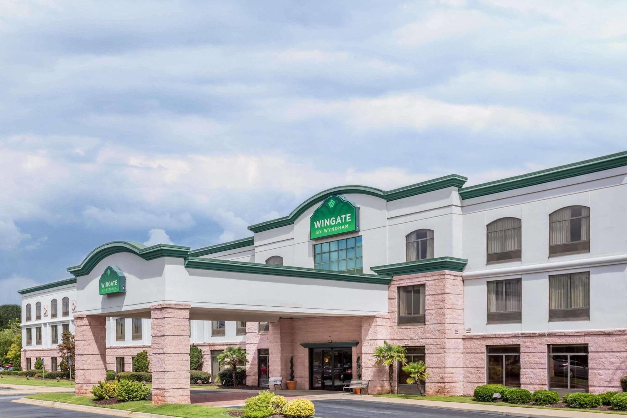La Quinta By Wyndham Columbus North Hotell Exteriör bild